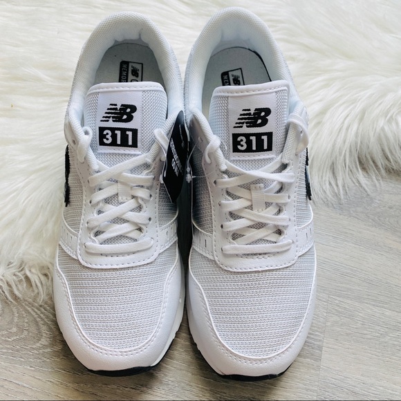 NWT New Balance 311 Women’s Shoes - Picture 4 of 9
